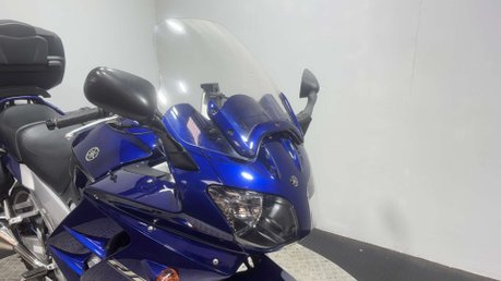 Yamaha FJR1300 2005 49K FULL LUGGAGE NEW MOT NEW TYRES SERVICED 40