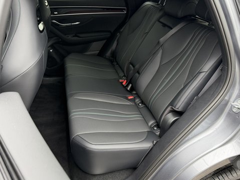 BYD Seal U 1.5 DM-i PHEV AWD Design Auto 43