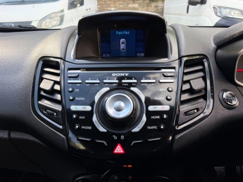 Ford Fiesta 1.6T EcoBoost ST-3 Hatchback 3dr Petrol Manual Euro 5 (s/s) (182 ps) 20