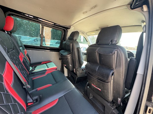 Volkswagen Transporter Crew Cab [SOLD KH] AUTO SWB L1H1 T32 Sportline Air Con Alloys Sensors EURO 18
