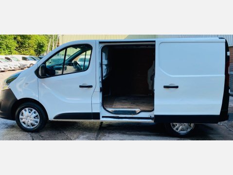 Vauxhall Vivaro 1.6 CDTi 2700 L1 H1 Euro 5 5dr 32