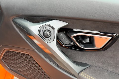 Lamborghini Huracan LP 610-4 - REVERSE CAMERA - FRONT LIFT - TRANSPARENT BONNET 31