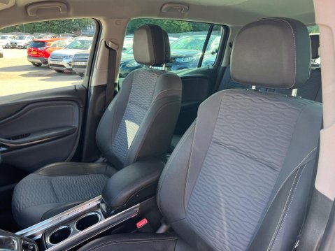 Vauxhall Zafira 2.0 CDTi SE Auto Euro 5 5dr 27