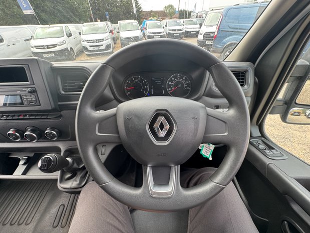 Renault Master Luton LWB L3 Business 350 Tail Lift EURO 6 17