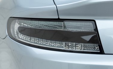 Aston Martin V12 Vantage S 28