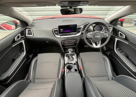 Kia Xceed 1.6 T-GDi '3' PHEV 15