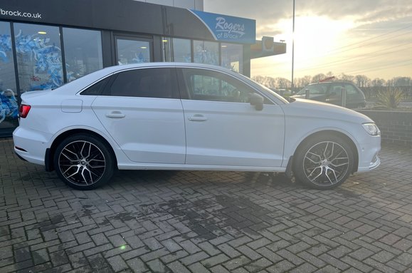 Audi A3 1.6 TDI SPORT AUTOMATIC 6