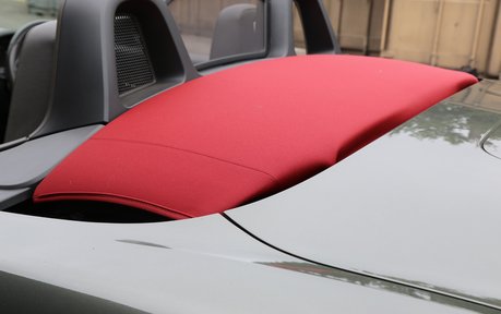 Porsche 718 Boxster - BOSE, 20" Alloys, Sport Chrono, and More 14