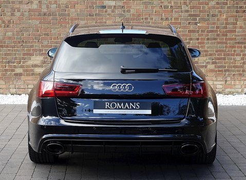 Audi RS6 Avant Performance 10
