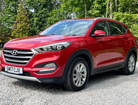 Hyundai TUCSON 2.0 Tucson SE Nav CRDi Auto 4WD 5dr 12