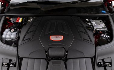 Porsche Cayenne GTS Coupé 32