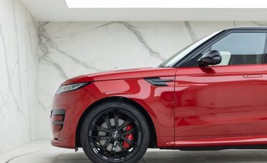 Land Rover Range Rover Sport P510e First Edition 27