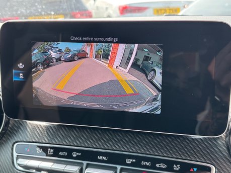 Mercedes-Benz V Class 2.0 V300d AMG Line MPV 5dr Diesel G-Tronic+ Euro 6 (s/s) LWB (237 ps) 34