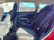 Mitsubishi Outlander DI-D 3 21