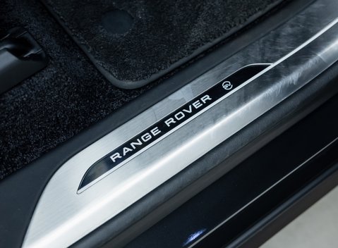 Land Rover Range Rover P530 SV 28