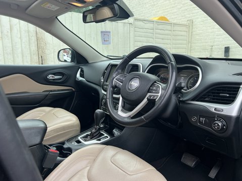 Jeep Cherokee 2.2 MultiJetII Limited SUV 5dr Diesel Auto 4WD Euro 6 (s/s) (200 ps) 10