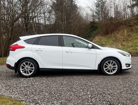 Ford Focus 1.0 Focus Zetec 5dr 2