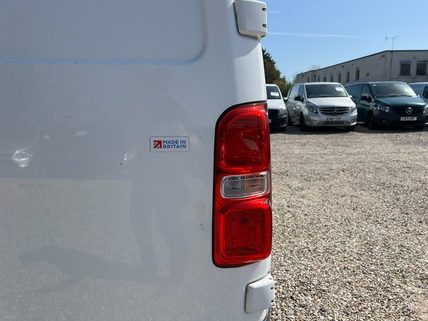 Vauxhall Vivaro SWB L1H1 Low Roof Dynamic 2900 Air Con Sensors Euro 6 NO VAT 25