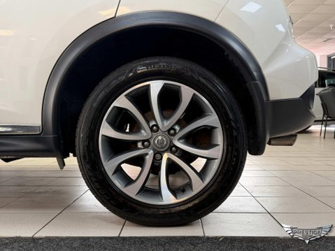 Nissan Juke 1.2 DIG-T Tekna Euro 6 (s/s) 5dr 69