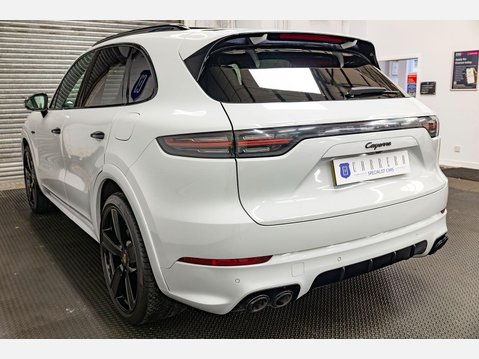 Porsche Cayenne 3.0 V6 E-Hybrid 17.9kWh Platinum Edition TiptronicS 4WD Euro 6 (s/s) 5dr (3 83