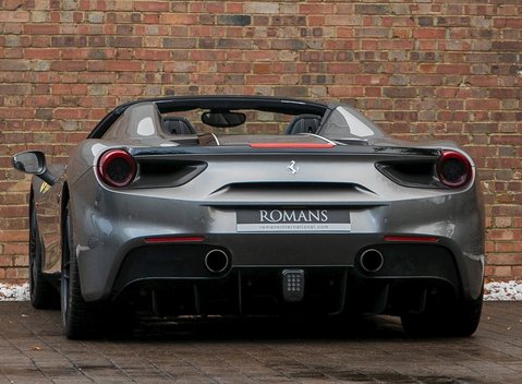 Ferrari 488 Spider 3