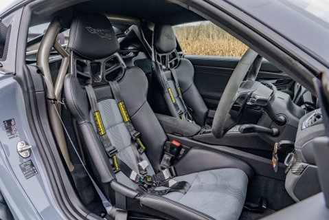 Porsche 718 GT4 RS 11