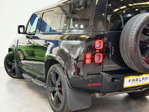 Land Rover Defender 3.0 P400 MHEV X SUV 5dr Petrol Auto 4WD Euro 6 (s/s) (400 ps) 24