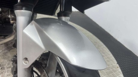 Suzuki SV650 SV650 2003 31K LONG MOT PERFECT A2 BIKE VTWIN SERVICED 650CC 31