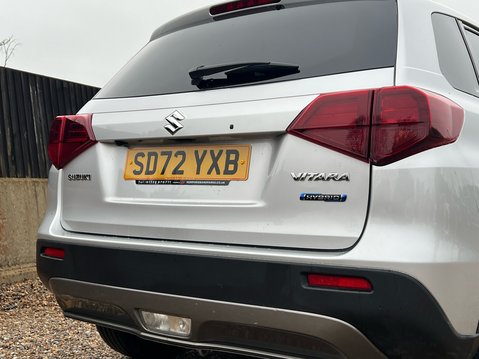 Suzuki Vitara SZ-T MHEV 18
