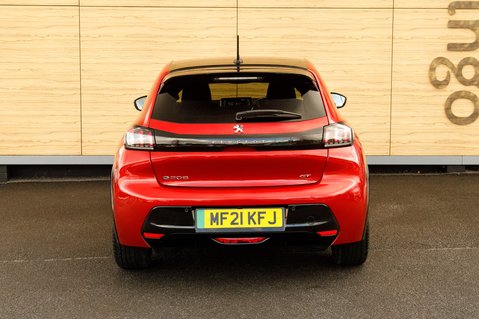 Peugeot 208 GT PREMIUM 7