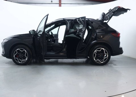 Ford Kuga 2.5 Duratec 14.4kWh ST-Line X SUV 5dr Petrol Plug-in Hybrid CVT Euro 6 (s/s 63