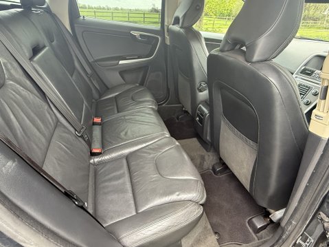 Volvo XC60 D5 SE LUX NAV AWD 13