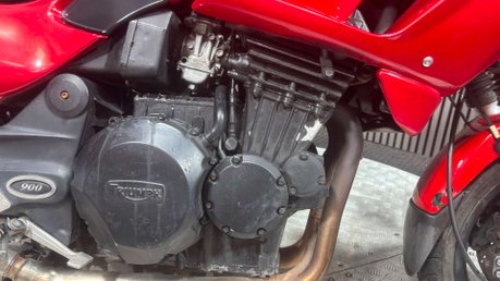 Triumph Sprint 900 1998 44K RUNNING PROJECT BIKE CLASSIC COMMUTER 885CC 31
