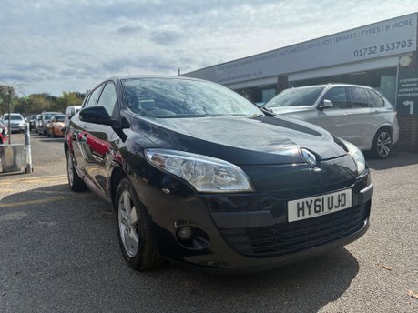 Renault Megane 1.6 16V Dynamique TomTom Hatchback 3dr Petrol Manual (163 g/km, 110 bhp)