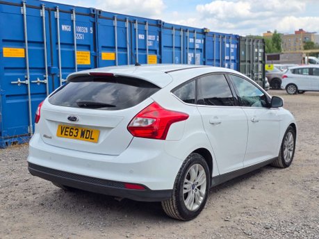 Ford Focus 1.6 Titanium Navigator Hatchback 5dr Petrol Powershift Euro 5 (125 ps) 27
