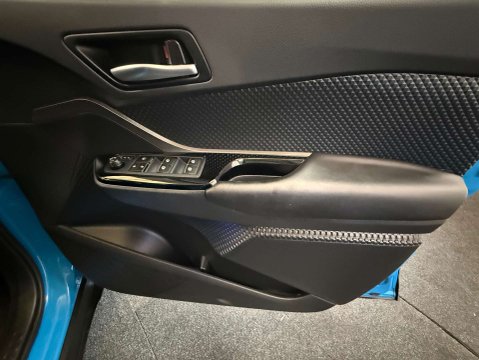 Toyota C-HR 1.2 C-HR-Dynamic 5dr 16