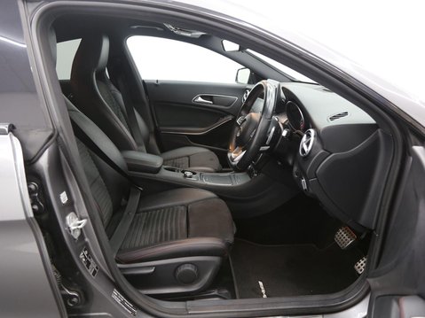 Mercedes-Benz CLA Class 2.1 CLA220d AMG Line Coupe 7G-DCT 4MATIC Euro 6 (s/s) 4dr 21
