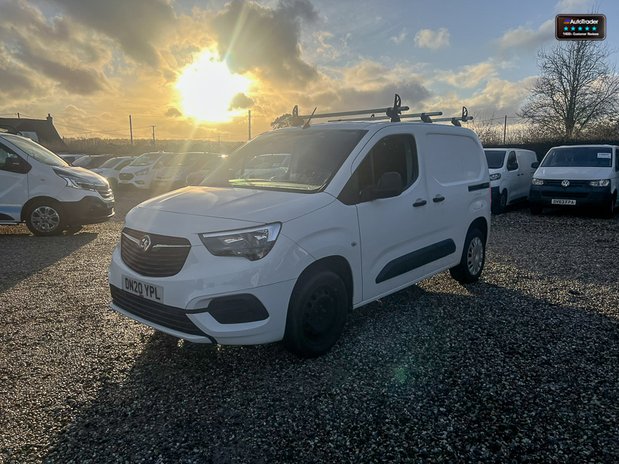 Vauxhall Combo SWB L1H1 Low Roof Sportive 2300 Air Con Sensors EURO 6 NO VAT 2