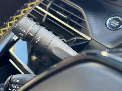 Peugeot e-208 50kWh GT Auto 5dr 27