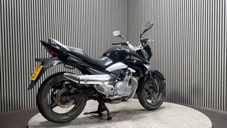 Suzuki Inazuma GW 2013 13K GOOD RUNNING PROJECT BIKE SPARES OR REPAIR 250CC A2 3