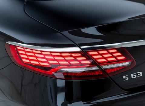 Mercedes-Benz S Class S63 AMG Coupe 29