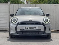 Mini Hatch 1.5 Cooper Exclusive Hatchback 5dr Petrol Steptronic Euro 6 (s/s) (136 ps) 3