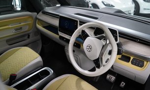 Volkswagen Id.Buzz Style Adaptive Cruise Power Doors Tow Bar 21" Alloys VW Service Pack 2