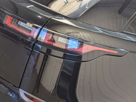 Land Rover Range Rover Velar 2.0 Range Rover Velar R-Dynamic HSE D240 Auto 4WD 5dr 38