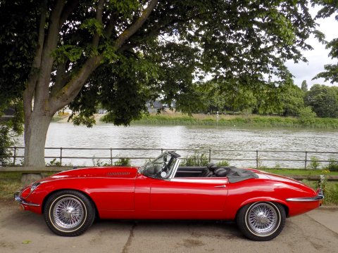 Jaguar E-Type S3 V12 Roadster 74