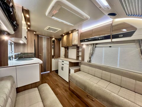 Swift Elegance 480 26
