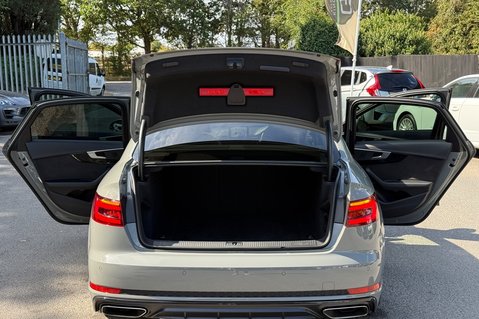 Audi A4 TFSI BLACK EDITION MHEV- APPLE CAR PLAY - REVERSE CAMERA 19