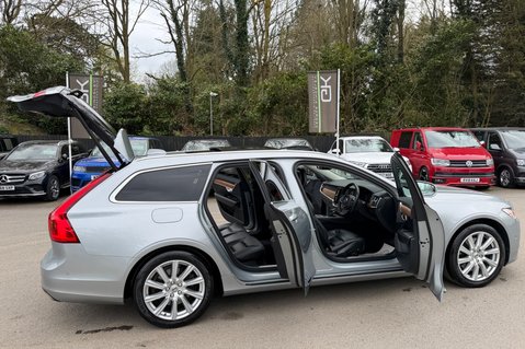Volvo V90 D5 POWERPULSE INSCRIPTION PRO AWD -PAN ROOF - £6320 OPTIONAL EXTRAS  19