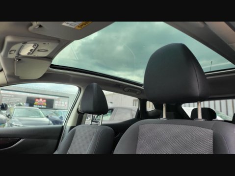 Nissan Qashqai N-CONNECTA DIG-T 34