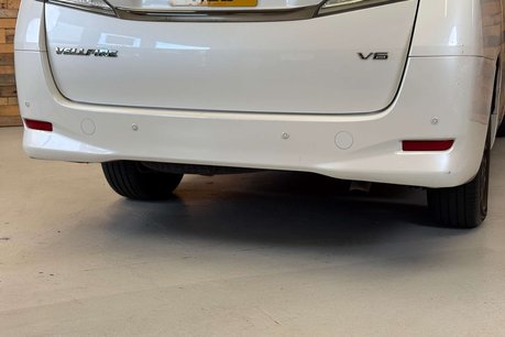 Toyota Vellfire V6 L Edition 64
